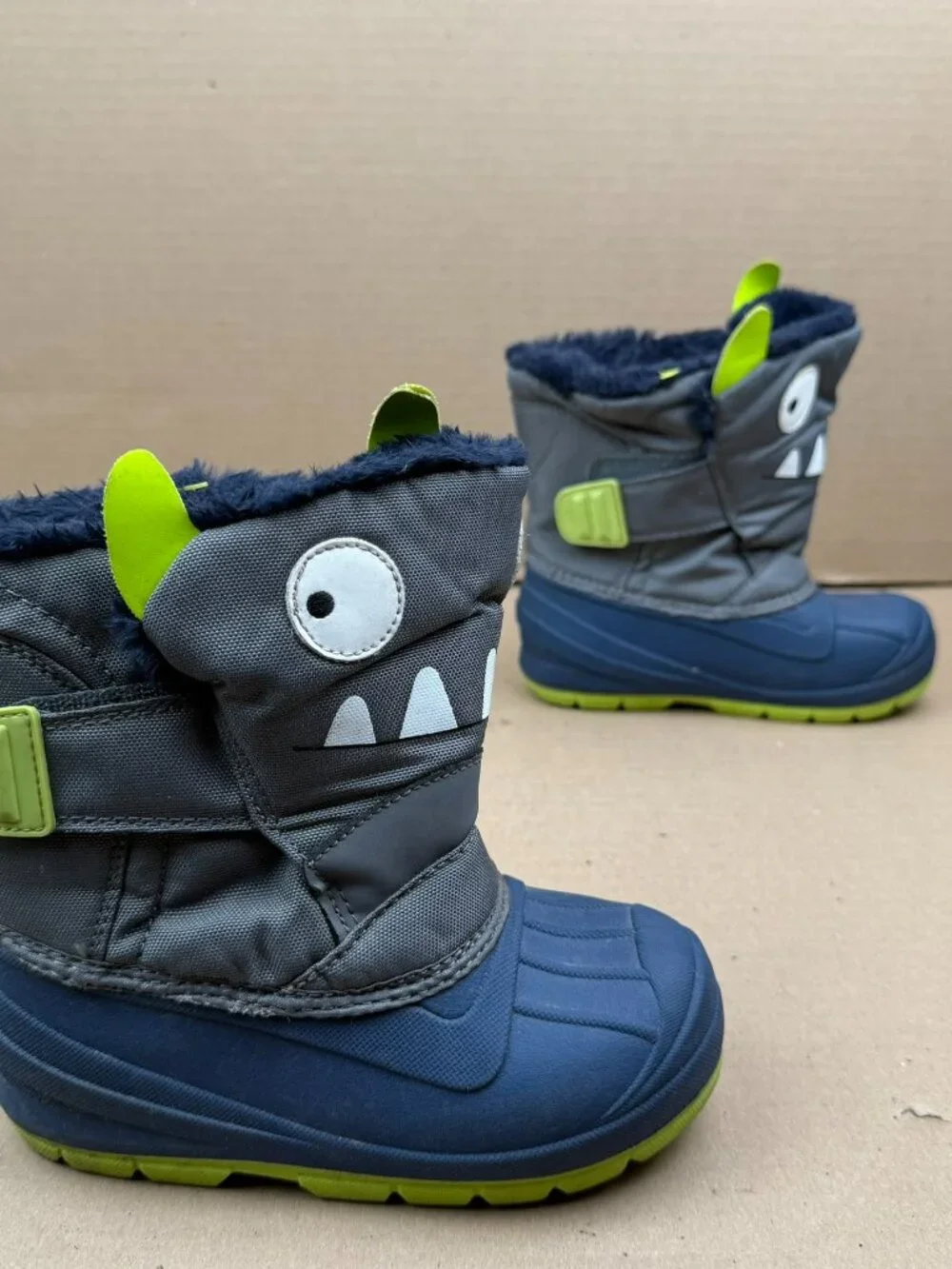 Cat & Jack Kids Boys Monster Winter Boots Size 11 Blue Faux Fur Lined